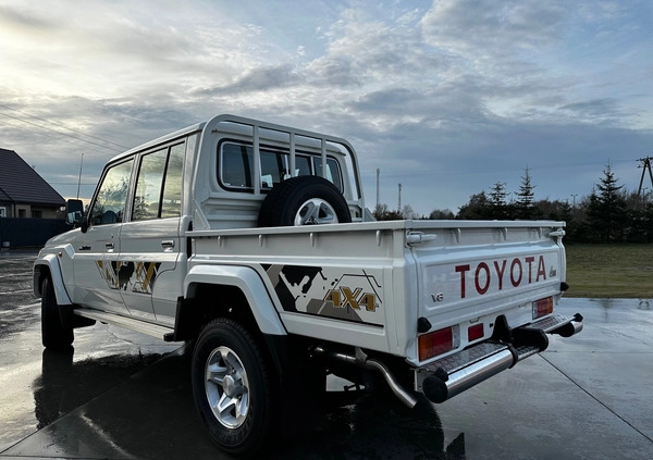 Toyota Land Cruiser cena 269000 przebieg: 25, rok produkcji 2022 z Wieleń małe 172